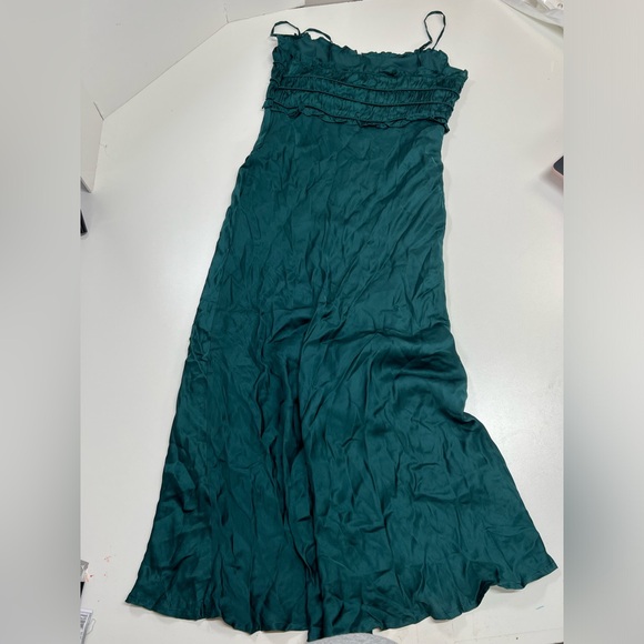 Astr The Label Zola Midi Dress Hunter Green Size Small NEW - Picture 4 of 15